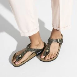 Brand new 👏 Birkenstock Gizeh Micro Fibre Shiny Python Black 🤩 -women-sandals sale 1018464 f closeup f