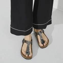 Best Pirce 🤩 Birkenstock Gizeh Birko-Flor Metallic Stones Black 😍 -women-sandals sale 1023911 f closeup f