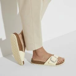 Coupon 💯 Birkenstock Madrid Natural Leather Patent High Shine Butter 🔥 -women-sandals sale 1024173 f closeup f